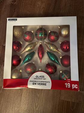 Ashland 191518402094 19 Pcs / Set Christmas Noel Glass Ornament Decoration Collection