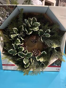Ashland 195158552225 Holly And Pinecone Christmas Wreath New
