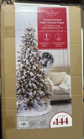 Ashland Christmas 192897243933 7.5 Ft Flocked Vermont Pre-lit Tree With 400 Leds
