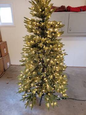 2802971 Balsam Hill Artificial Christmas Tree Calistoga Fir 6.5 Foot Clear Lights