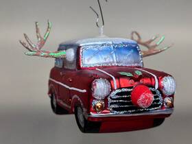 Y3052 Bestpysanky 840153721755 Best Pysanky Car Decked Out With Nose And Antlers Glass Christmas Ornament #y3052
