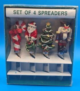 Boston Warehouse 050262841323 Vintage Artmark Set Of 4 Stainless Steel Knives Spreaders Christmas Holiday 1995