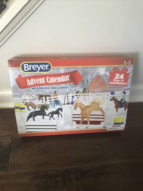 700700 Breyer Horses 2021 Holiday Christmas Advent Calendar #700700