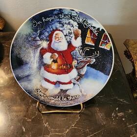 985463 Burton Holiday Christmas Decorative 8 Inch Plate By Plus Stand 25.00