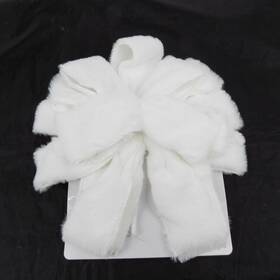 783902 Celebrate It Christmas Clip Tree Bow White Faux Fur Holiday Decoration New