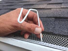 B014ppecr2 Christmas Hook 50 Count White Hooktm For Gutters With Mesh Leaf Gutter