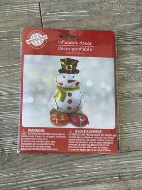Christmas House 195464041215 Snowman Inflatable Decor 22.25 In Height Balloon No Power Needed