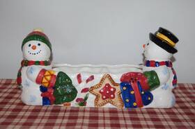 972469 Ckao Snowman Ceramic Dish Cookie Cracker Candy Holiday Winter Christmas 13 Inch Vintage