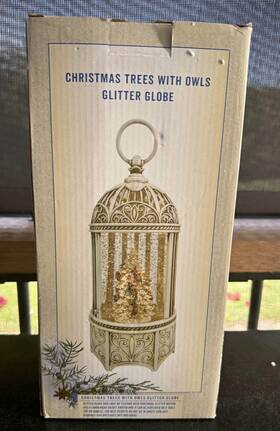 76708 Cracker Barrel 10.5 Inch Pine Tree With Cardinals Glitter Lantern Winter And Christmas Snow Globe