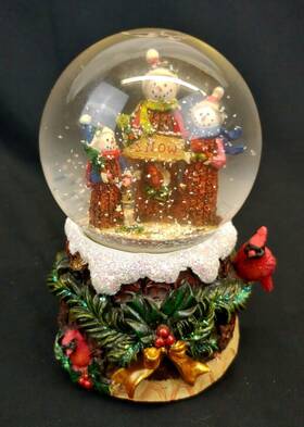Creative Co-op 807472234359 Snowman Cardinals Snow Globe Music We Wish You A Merry Christmas
