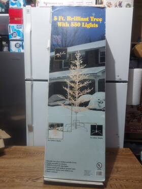 T-1900 D&k Vintage 5ft Brilliant Christmas Tree With 550 Lights Sturdy Metal Frame Read