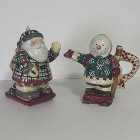 Sl938 Debbie Mumm Sakura Sledding Friends Santa Sugar And Snowman Creamer Set Christmas