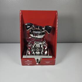 December Home 719283207562 Nib Stocking Holder Dog With Scarf Christmas Metal Heavy