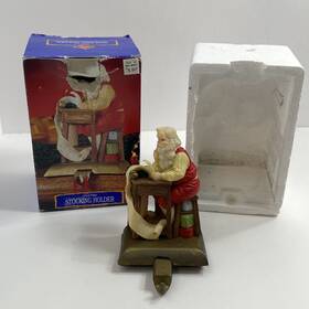 R0043-1 Department 18 078742698687 Collectable Santa Stocking Holder For Christmas Vtg