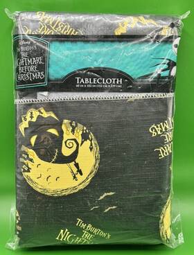 Disney 042887441057 Tim Burtons The Nightmare Before Christmas 60x102 Vinyl Tablecloth Black