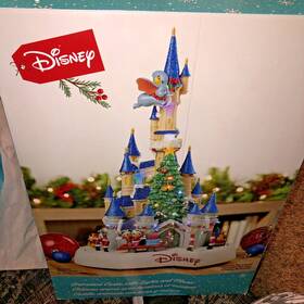 1487705 Disney Animated Holiday Christmas Castle Lights Classic Music Excellent