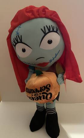 19124 Disney Halloween Nightmare Before Christmas Greeter Sally Error Pumpkin Upside Down