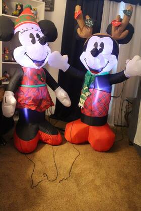 Disney 191245812968 Mickey And Minnie Airblown Light Up Christmas Inflatable 2023
