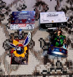 Disney 437103078795 Marvel Loki Light-up Sketchbook Christmas Ornament Captain America