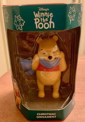 9485 Disney Disneys Winnie The Pooh Christmas Ornament - Chilly Blue Scarf