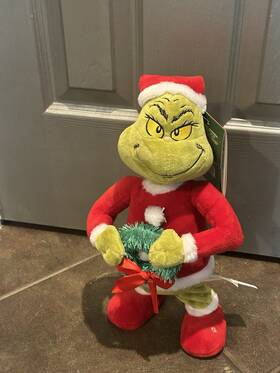 Dr. Seuss 191245181439 14 Inch Grinch Plush Side Stepper You Re A Mean One Song Animated Christmas