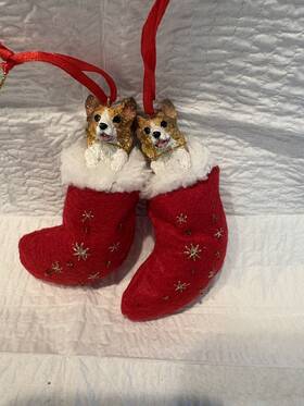 Orn221-100 E&s Pets Welsh Corgi Christmas Stocking Ornament With Inch Santas Little Pals Hand Painted
