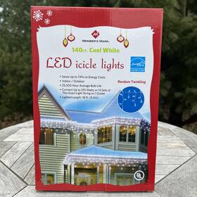140-ct Everstar Merchandise 68-160 Christmas Led Cool White Icicle Lights 18-ft And Lot Of 4 Random Twinkling