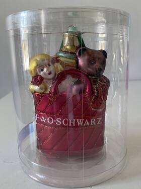 2182009ty Fao Schwartz F.a.o Schwarz 2009 Holiday Christmas Ornament Shopping Bag
