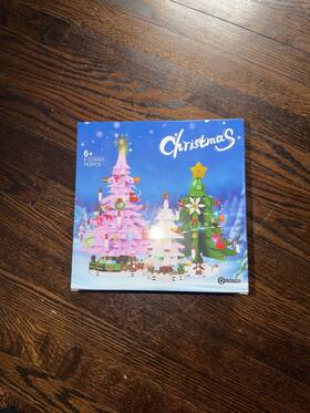 F-c10001 Flyart F Christmas Trees 3-pack Set With Led Lighting 743 Pcs