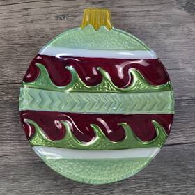 Ganz 661371359991 Glass Ornament Treat Dish Plate Green Christmas Holiday Candy Tray 7x6