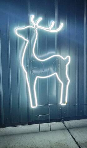 5280896 Ge Staybright 26in White 384 Led Reindeer Pathway Sculpture Christmas Decoration