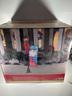 0788139 Gemmy 6 Ft Christmas Light Up Holiday Lamp Post With Flag Snowman