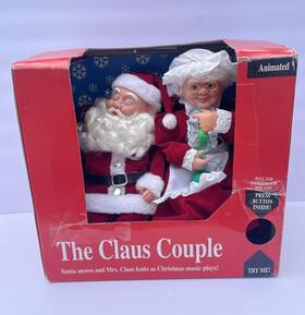Gemmy 086786126271 The Claus Couple Musical Animated Christmas 1995 Sing Knit Snore
