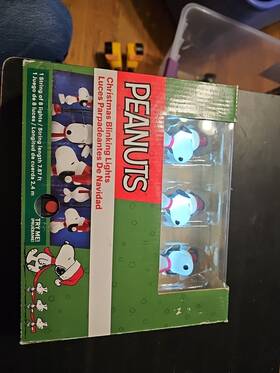 Gemmy 086786894200 Set Of Peanuts Snoopy Santa Hat Christmas Blinking Lights 7.8ft String