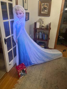 37291 Gemmy 5ft Airblown Inflatable Christmas Photorealistic Elsa From Disneys Frozen