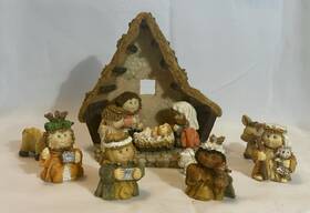 Giftco 780984620622 Vintage Nativity Set 8 Pieces Polystone Christmas Decor Retro Cabbage Patch Kids