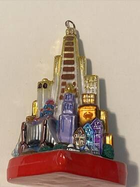 65328 Glitterazzi San Francisco Heart Shape Landscape Christmas Ornament Joytotheworld Collectible