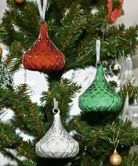 64653 Godinger Set Of 3 Hersheys Kisses Christmas Tree Ornaments Red Green Clear