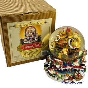 90046a Grandeur Noel Musical Water Globe Collectors Edition 1999 Christmas Santa