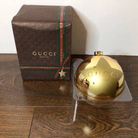 82433417 Gucci Parfums Gold Star Ball Holiday Christmas Ornament Damage