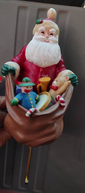 Hallmark 015012009743 Vintage Christmas Holiday Stocking Hanger Nostalgic Santa With Bag Toys