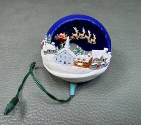 Hallmark 015012279573 1996 Inch Over The Rooftops Light Christmas Tree Ornament