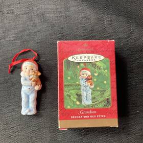 Hallmark 015012564884 Keepsake Grandson With Puppy Christmas Ornament 2000