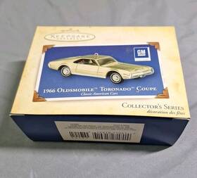 Hallmark 015012816914 New Keepsake 1966 Oldsmobile Toronado Coupe Christmas Holiday Ornament