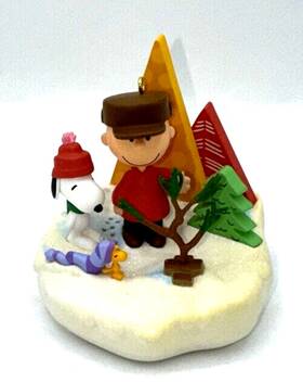 Hallmark 015012922103 A Charlie Brown Christmas Tree Ornament 2006 Lights Up And Plays Music Peanuts