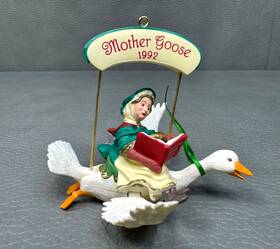 Hallmark 070000027499 1992 Mother Goose Christmas Ornament