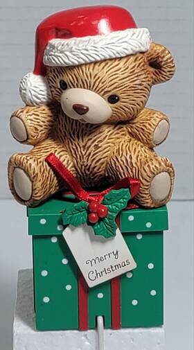 Hallmark 070000034145 Vintage Christmas Stocking Hanger Present Bear Teddy Santa Hat
