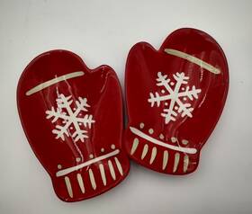 1dmp124b Hallmark Red White Ceramic Christmas Mitten Serving Dishes Candy Nut Bowl