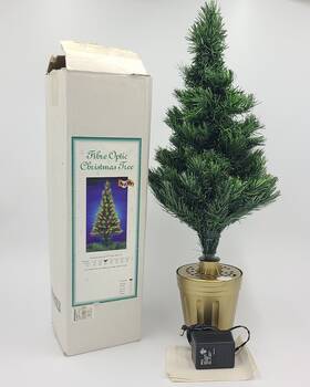 Hallmark 400418247330 Vintage 24 Inch Fiber Optic Green Christmas Tree Color Changing Multicolor