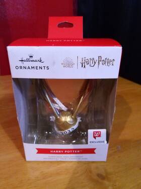 Hallmark 661127019797 Harry Potter 2023 Golden Snitch Christmas Tree Ornament Wizarding